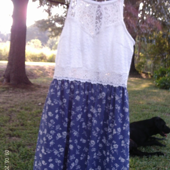 by & by Dress Size 9 Juniors - Picture 2 of 5